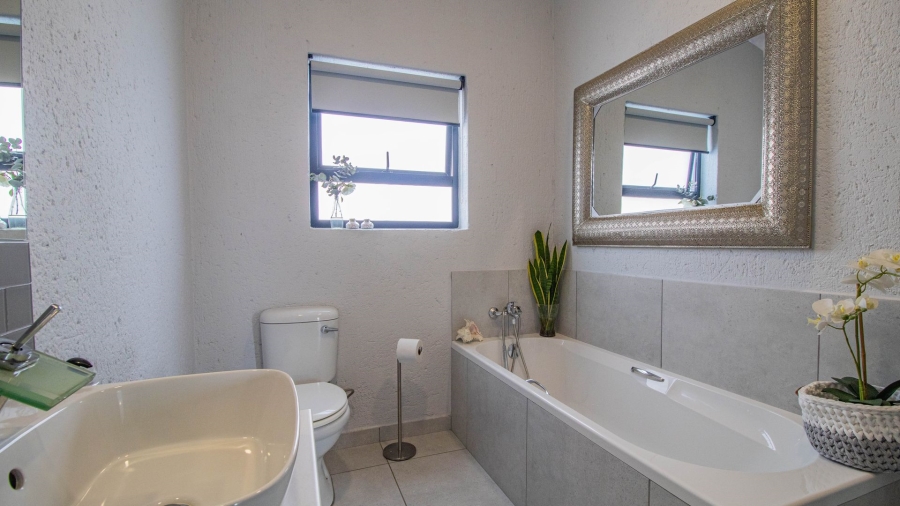 3 Bedroom Property for Sale in Da Gama Bay Western Cape